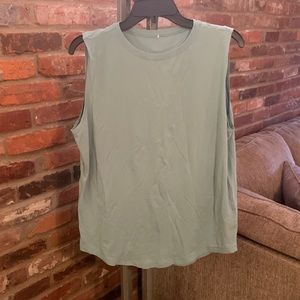 Lululemon muscle tank-sz 8